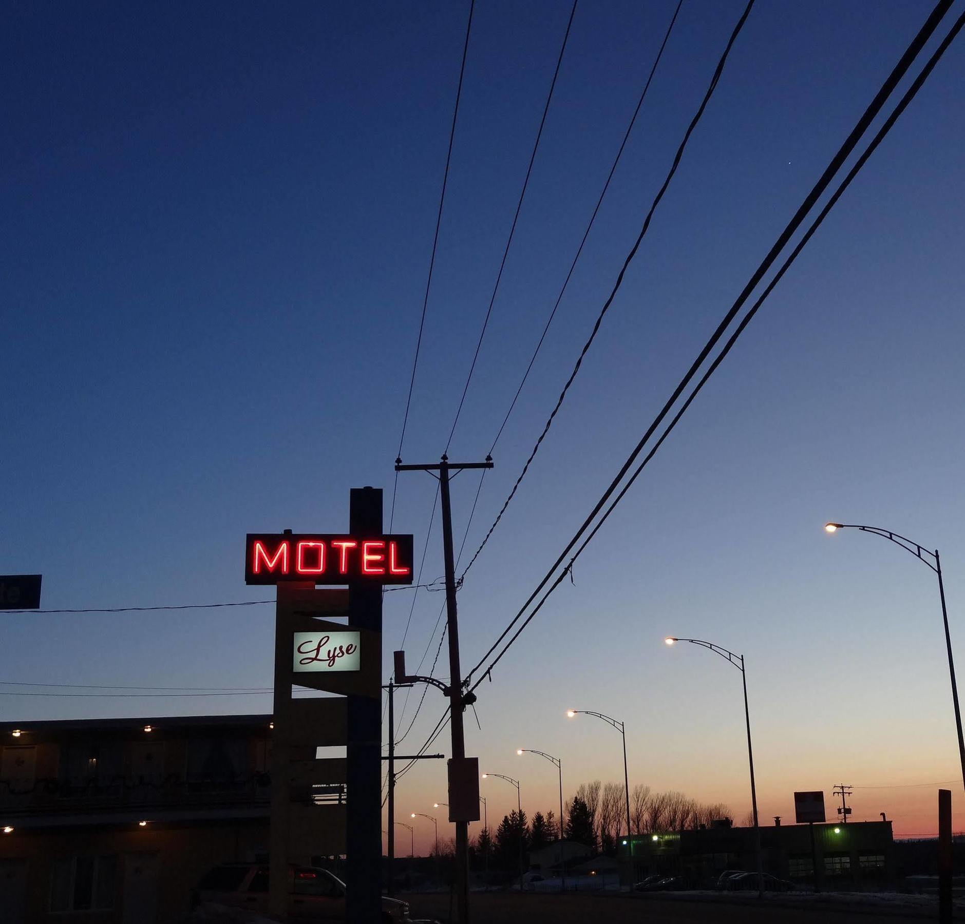 Motel Lyse Римуски Екстериор снимка